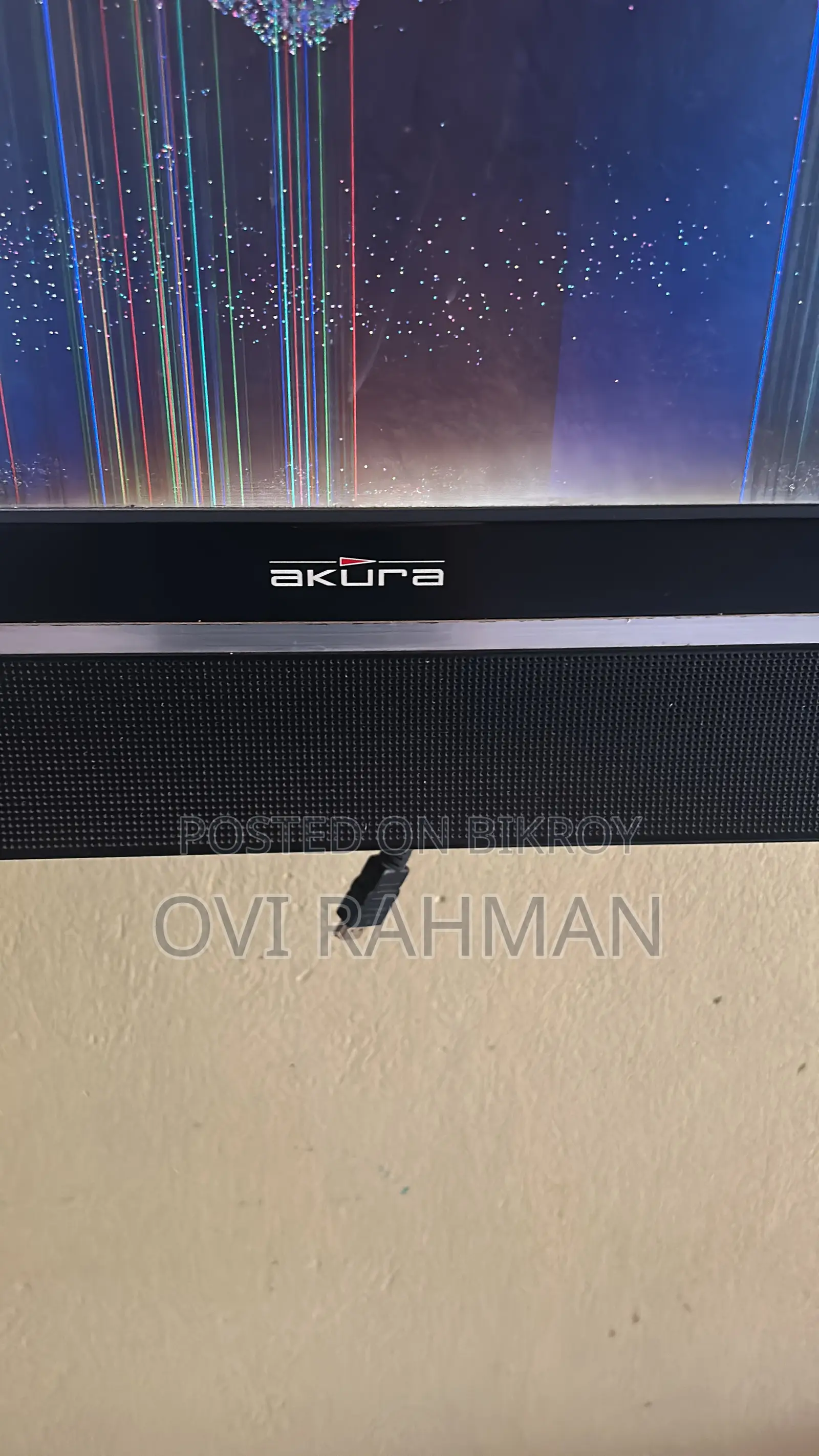 Akura 24-inch Display Damaged TV Everything Else Working Fine