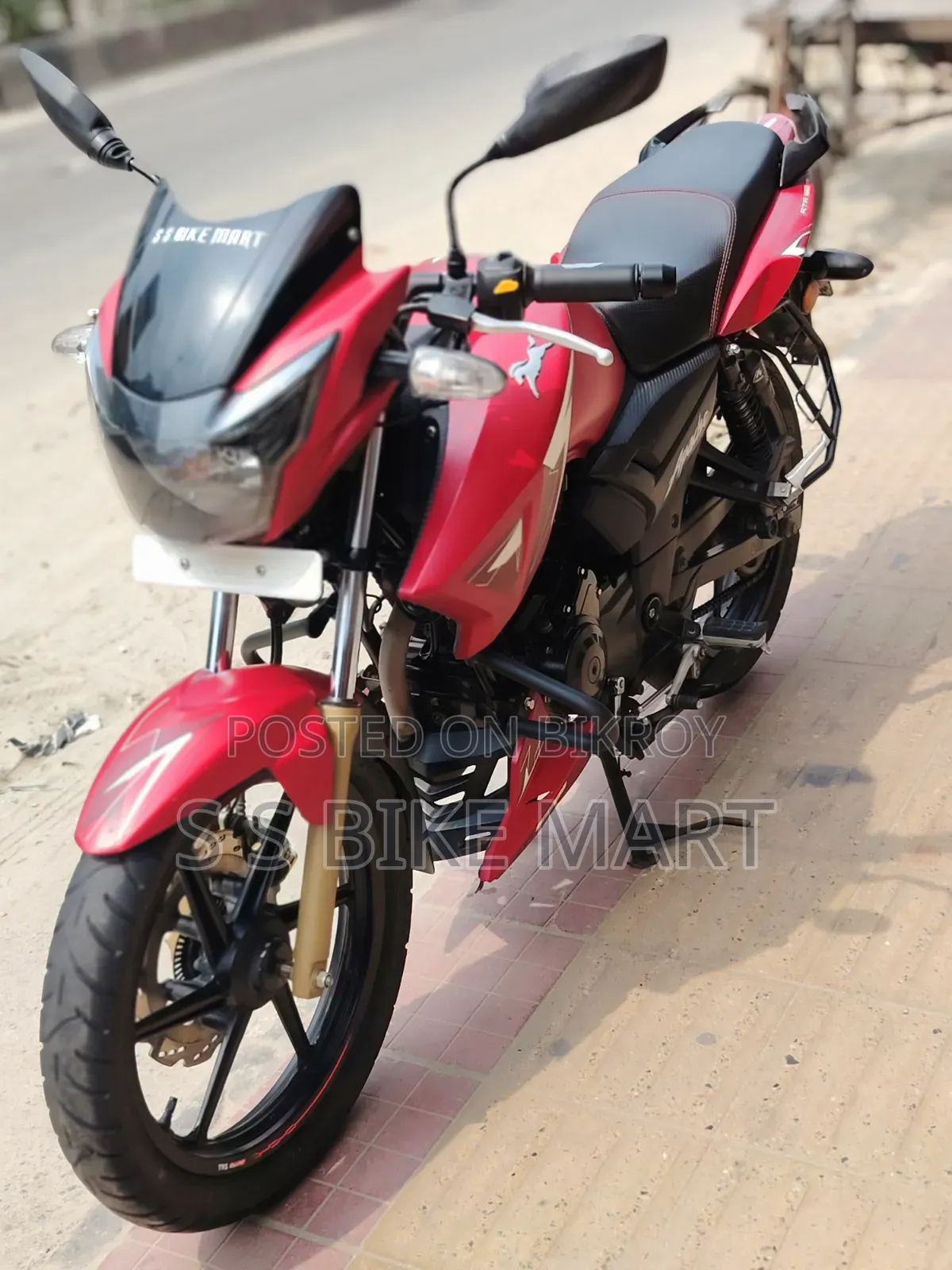 TVS Apache RTR 160 2V ABS 2023 Red