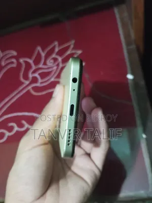 Vivo Y16 64 GB Yellow