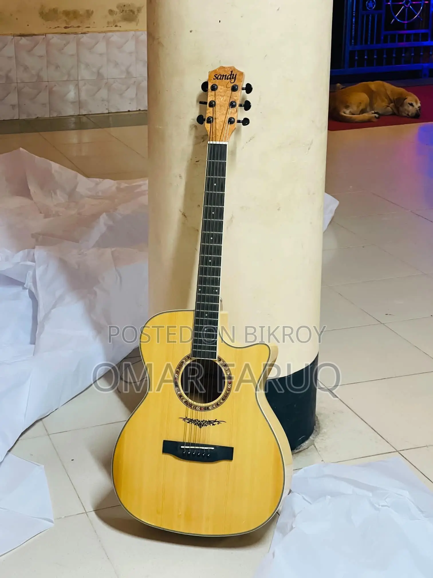Guitar Sandy S403, Urgent.