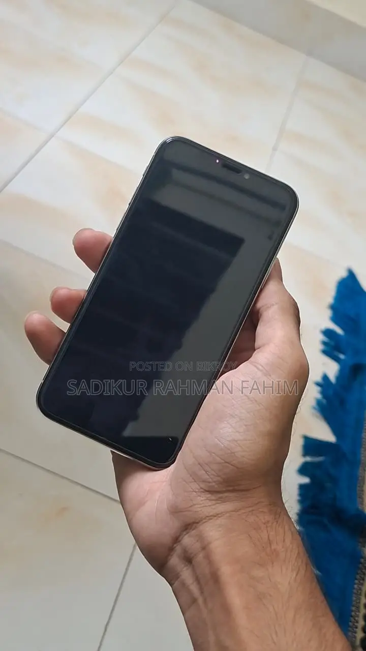 Apple iPhone X 64 GB White