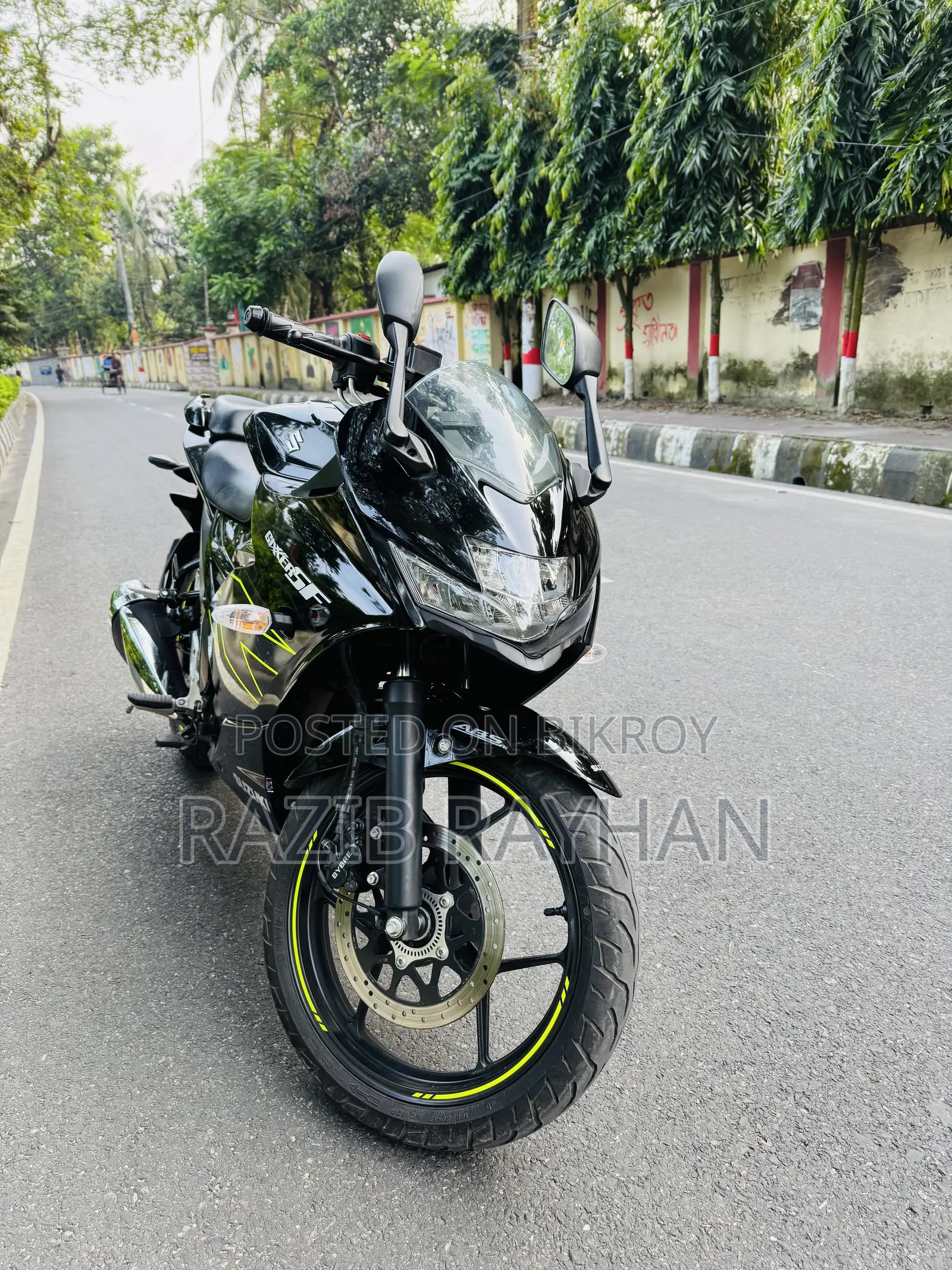 সুজুকি জিক্সার এসএফ ২০২৫ কালো