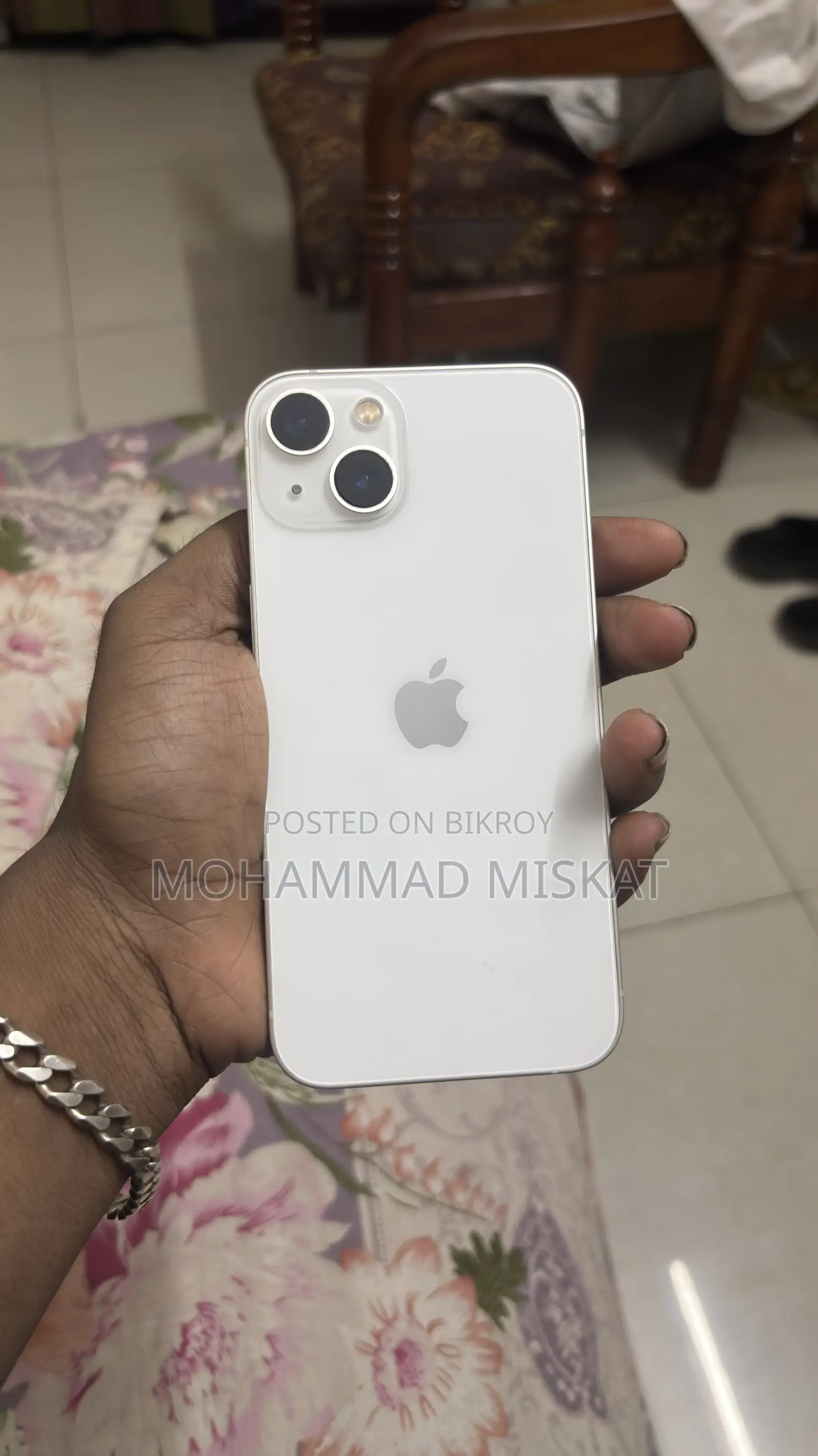 অ্যাপল আইফোন ১৩ ১২৮ জিবি হোয়াইট