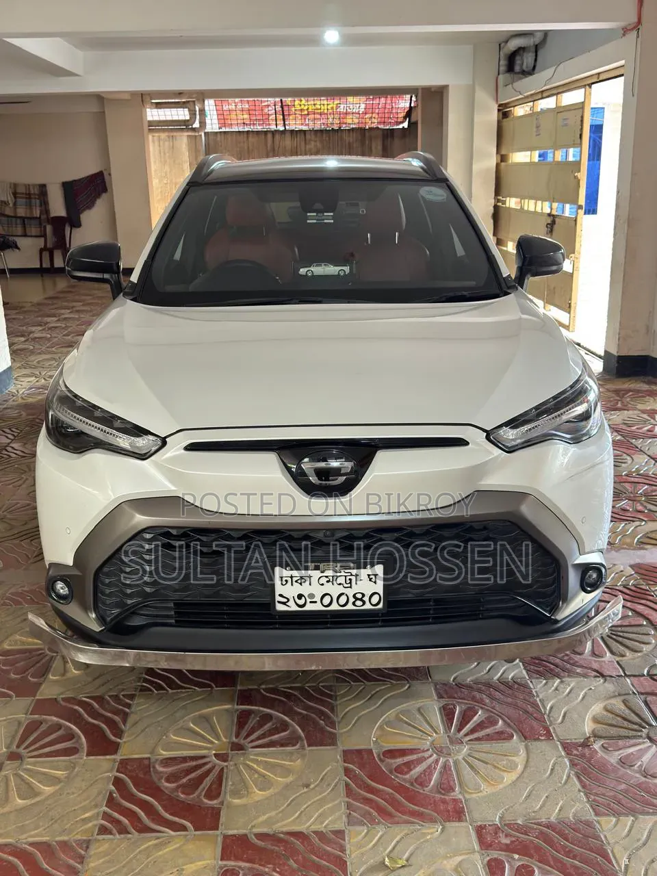 Toyota Corolla Nightshade 2022 Off white