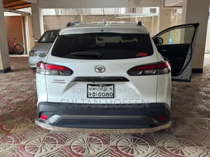 Toyota Corolla Nightshade 2022 Off white