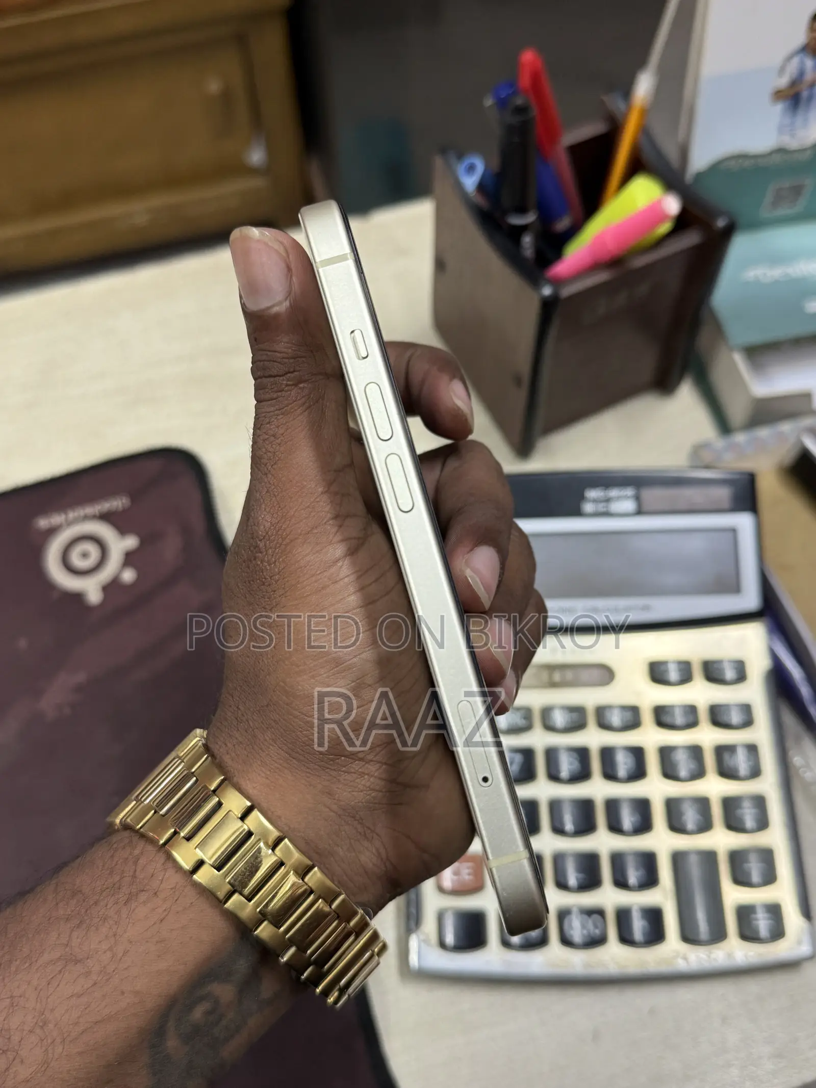 Apple iPhone 15 128 GB Yellow