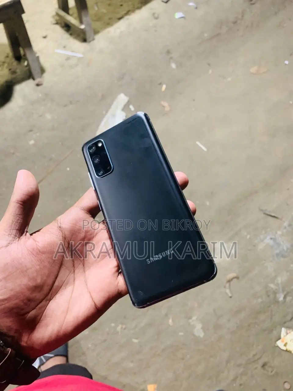 স্যামসাং গ্যালাক্সি এস২০ প্লাস ৫জি ১২৮ জিবি ব্ল্যাক