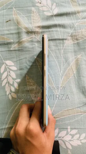 Vivo Y19 128 GB Blue
