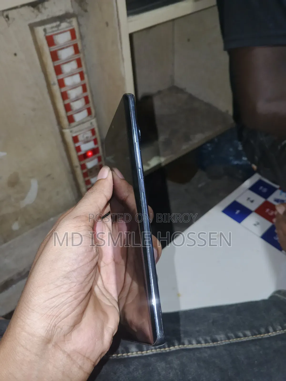 মোবাইল ফোন ২৫৬ জিবি কালো