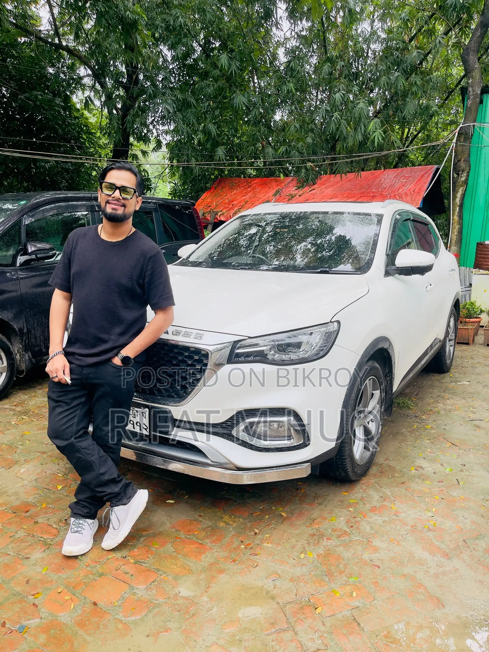 নতুন এমজি এইচএস ট্রফি ১.৫টি ২০২৪ সাদা