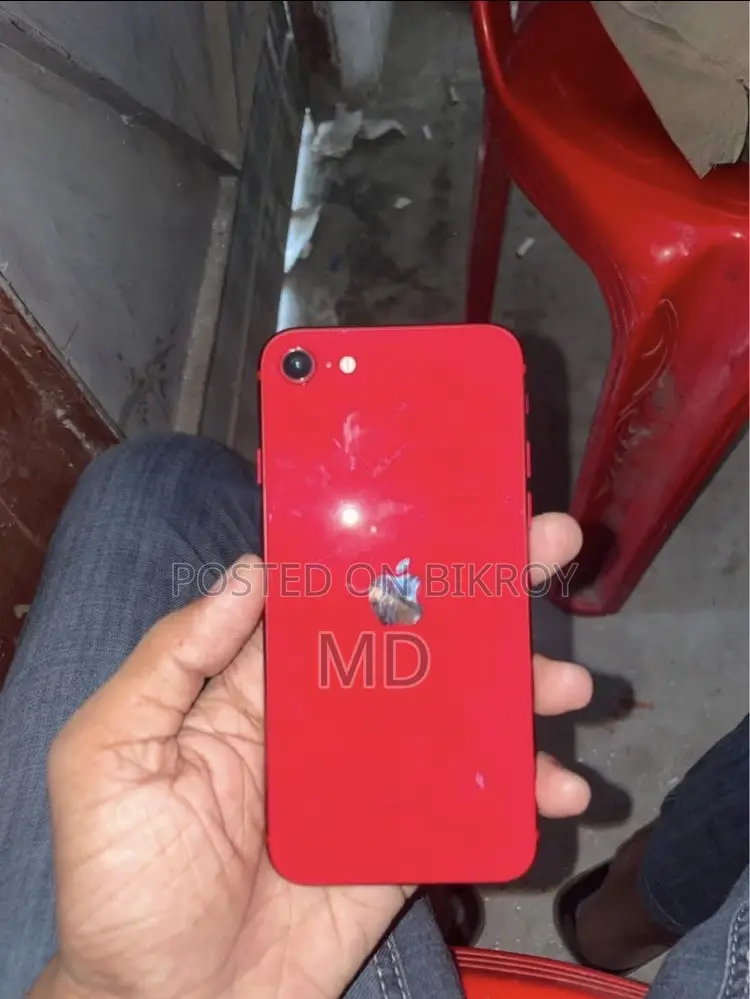 New Apple iPhone SE (2020) 64 GB Red