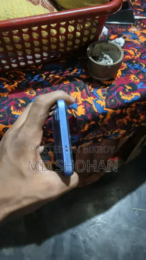 Infinix Hot 60i 128 GB Blue