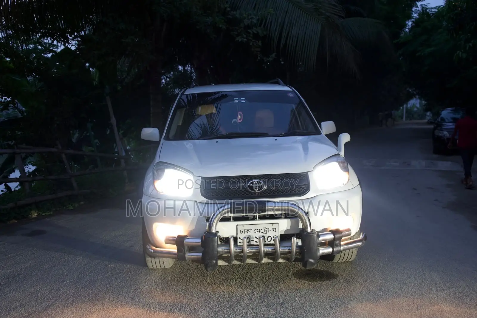 টয়োটা RAV4 ৪-সিলিন্ডার ফোর-হুইল ড্রাইভ ২০০৬ পার্ল