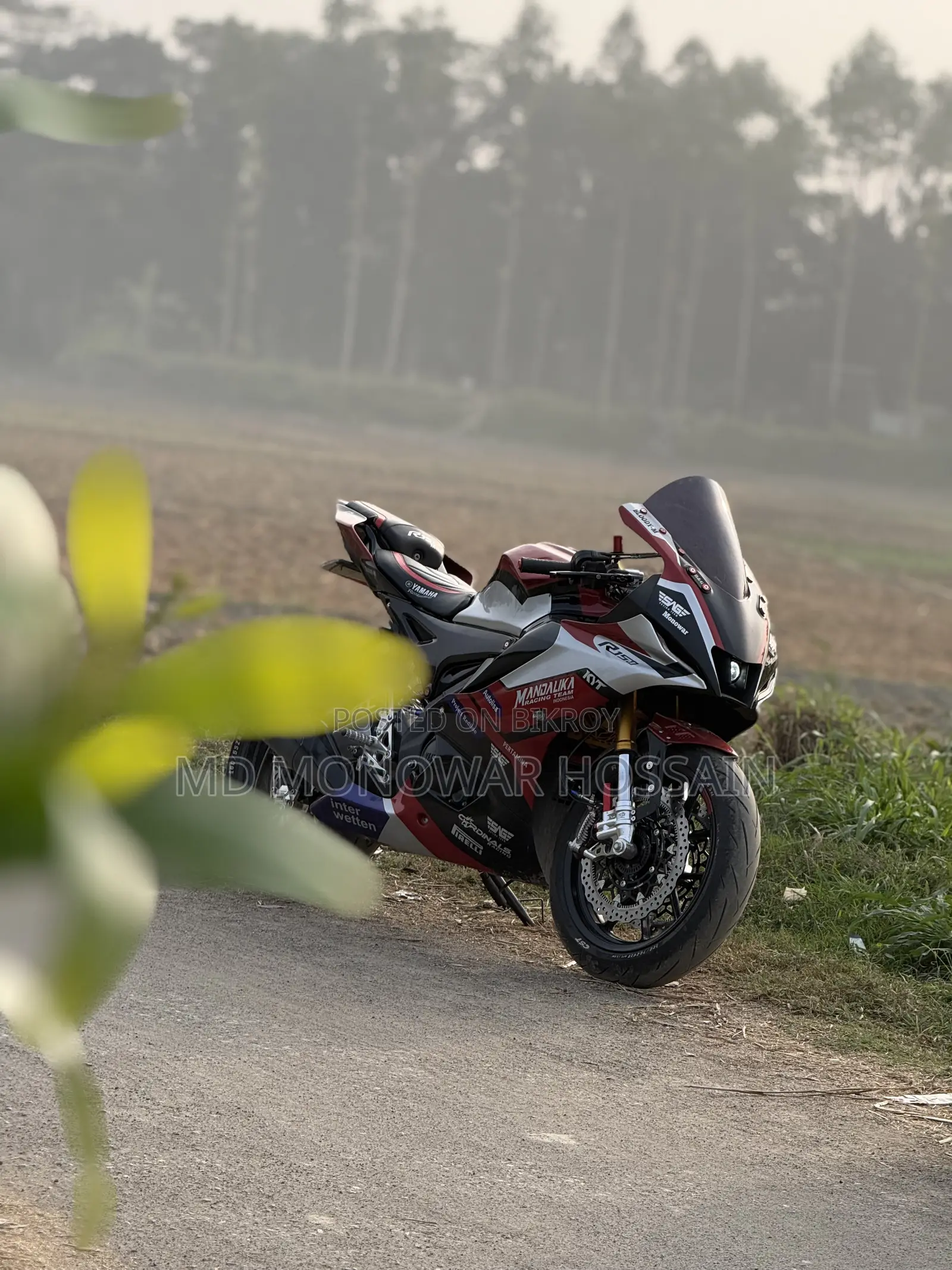 Yamaha R15M 2022 Red