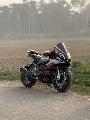 Yamaha R15M 2022 Red