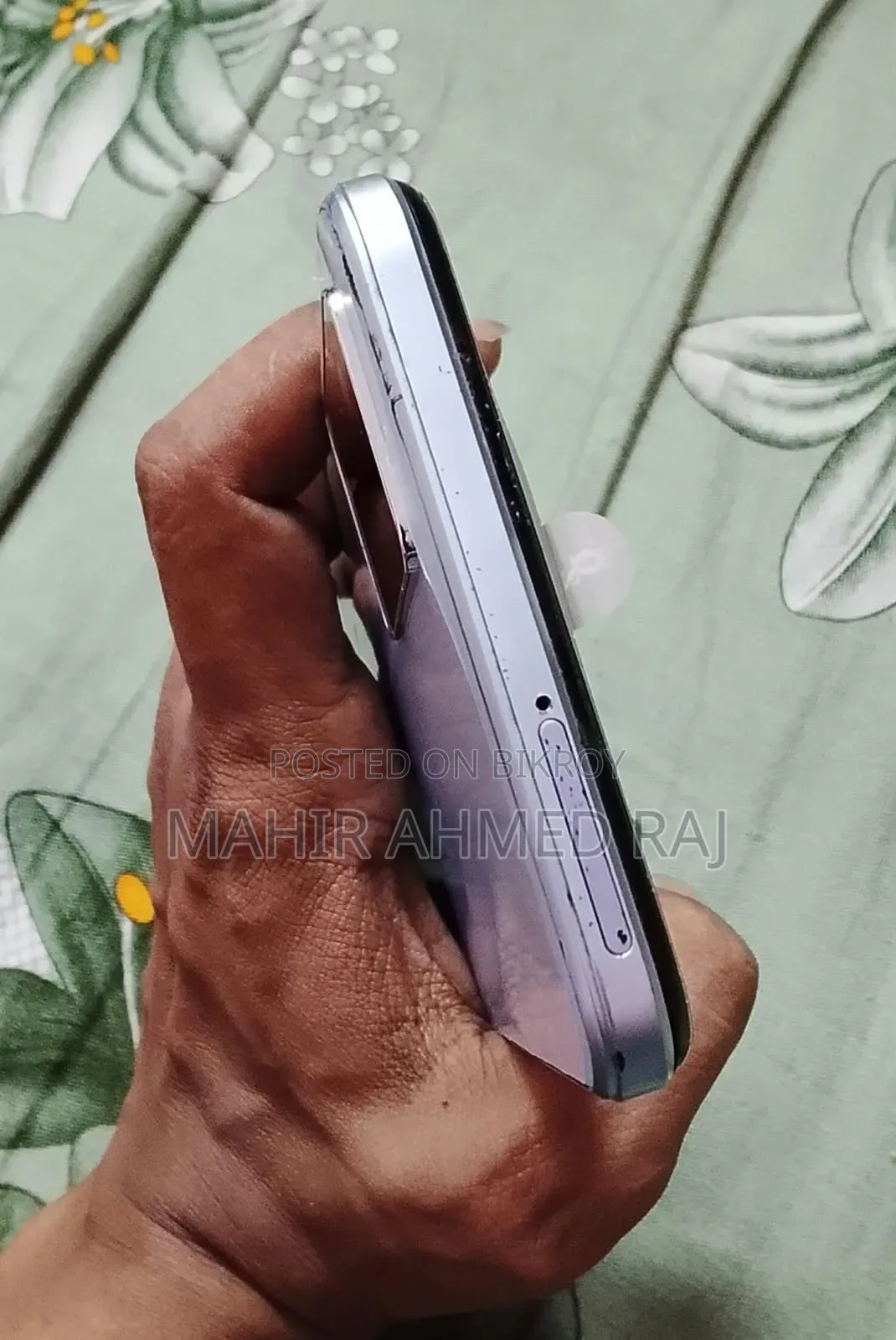New Vivo Y21 64 GB Silver