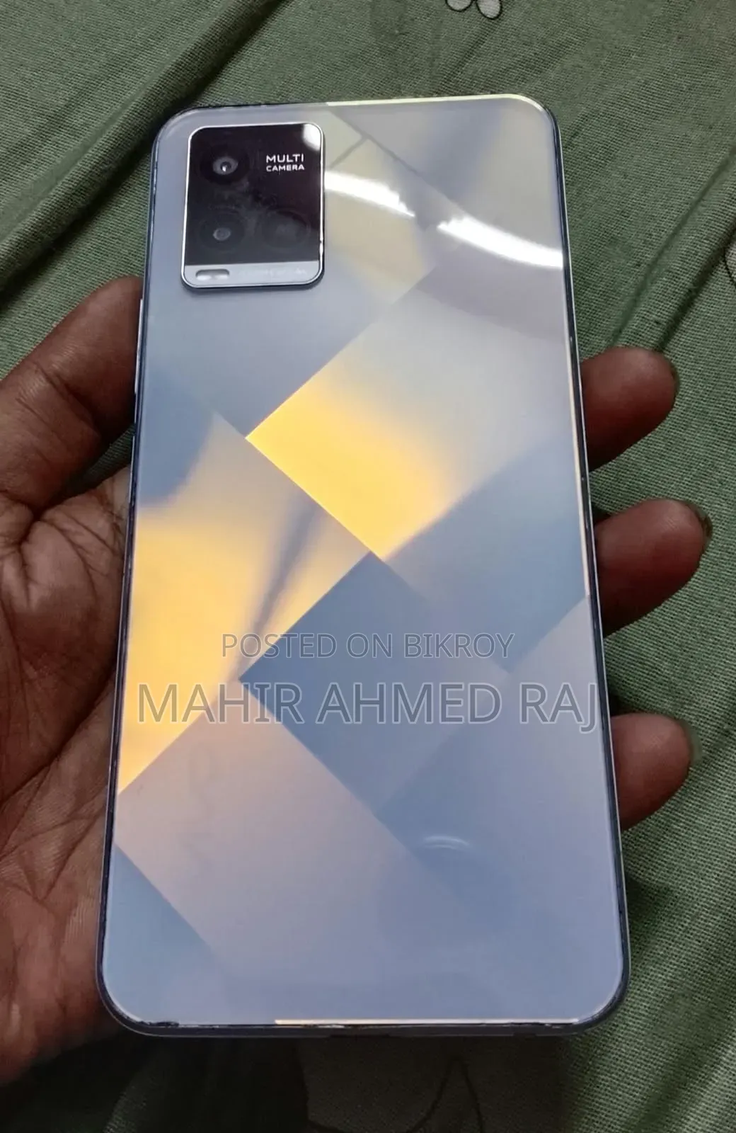 New Vivo Y21 64 GB Silver