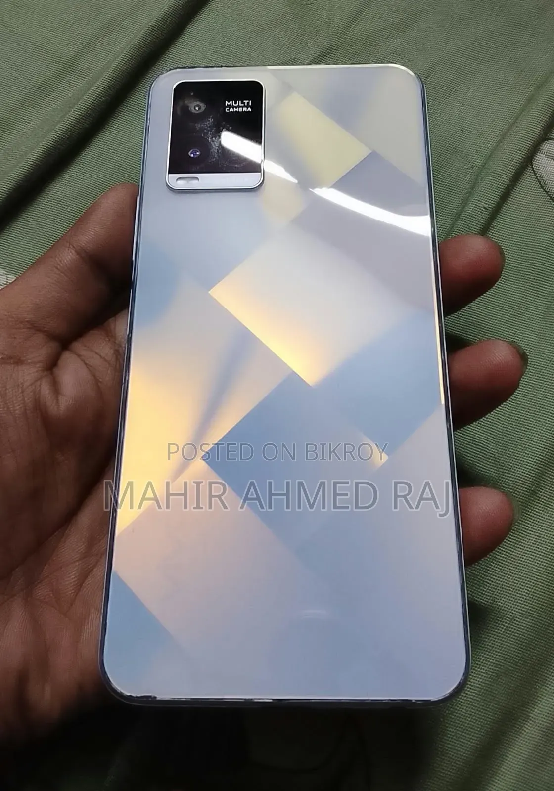 New Vivo Y21 64 GB Silver