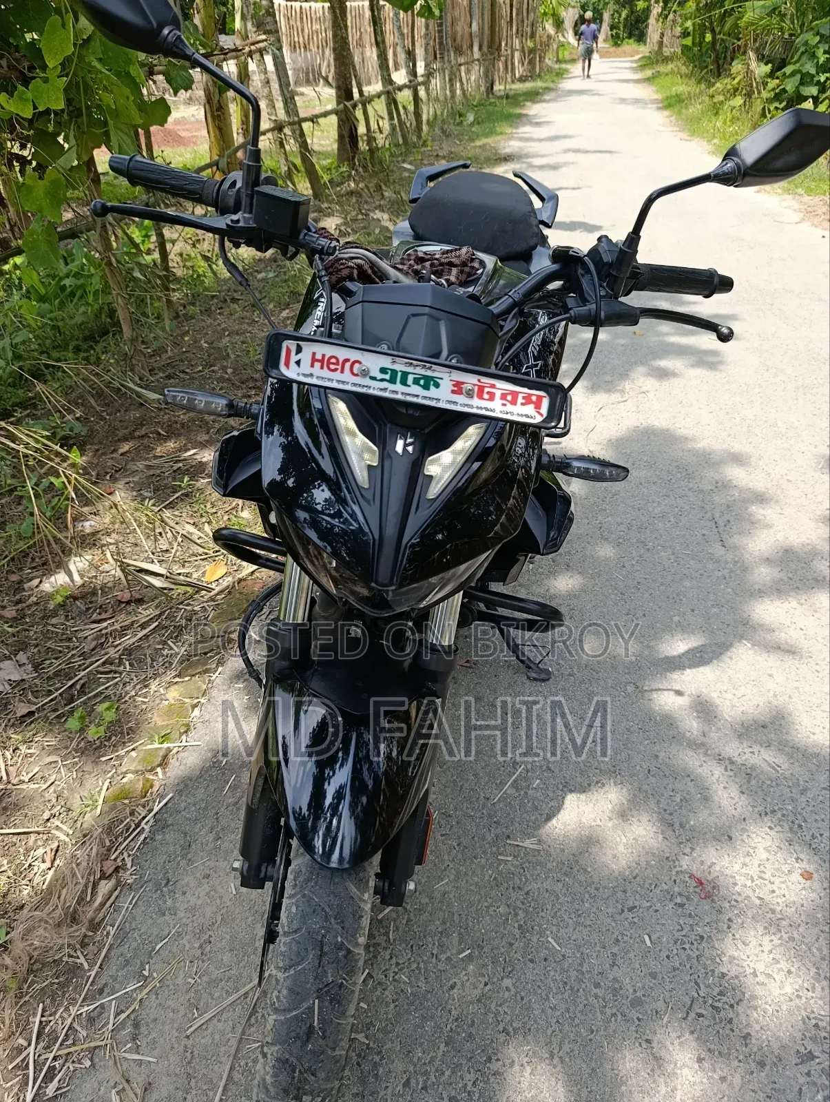 হিরো এক্সট্রিম ১২৫আর ২০২৫ ব্ল্যাক