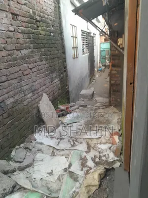 Furnished 3-bedroom House in Narayanganj Sadar for sale