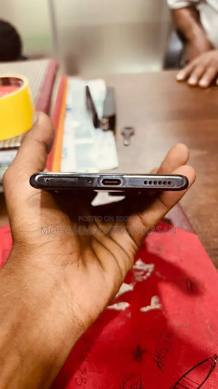 নতুন টেকনো পোভা কার্ভ ২৫৬ জিবি কালো