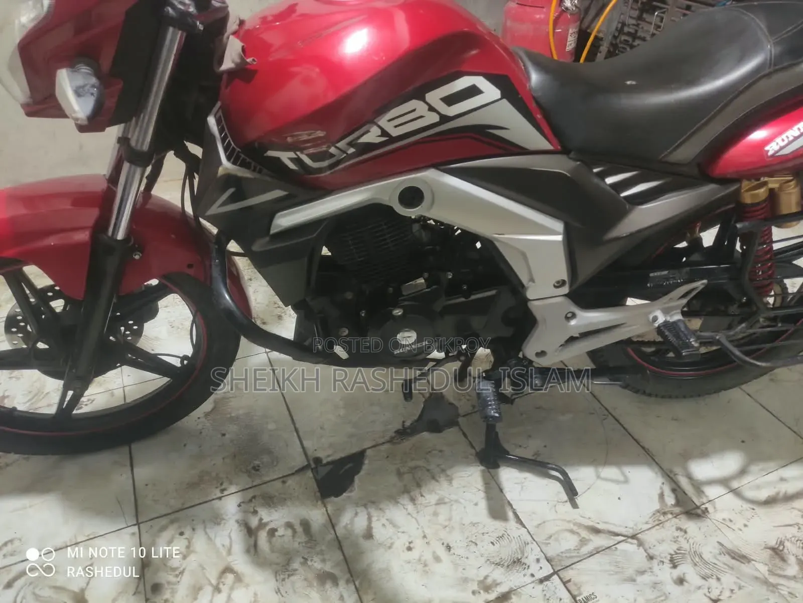Runner Turbo V2 2023 Red