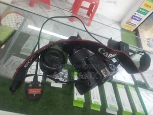 ক্যানন ৫৫০ডি ক্যামেরা