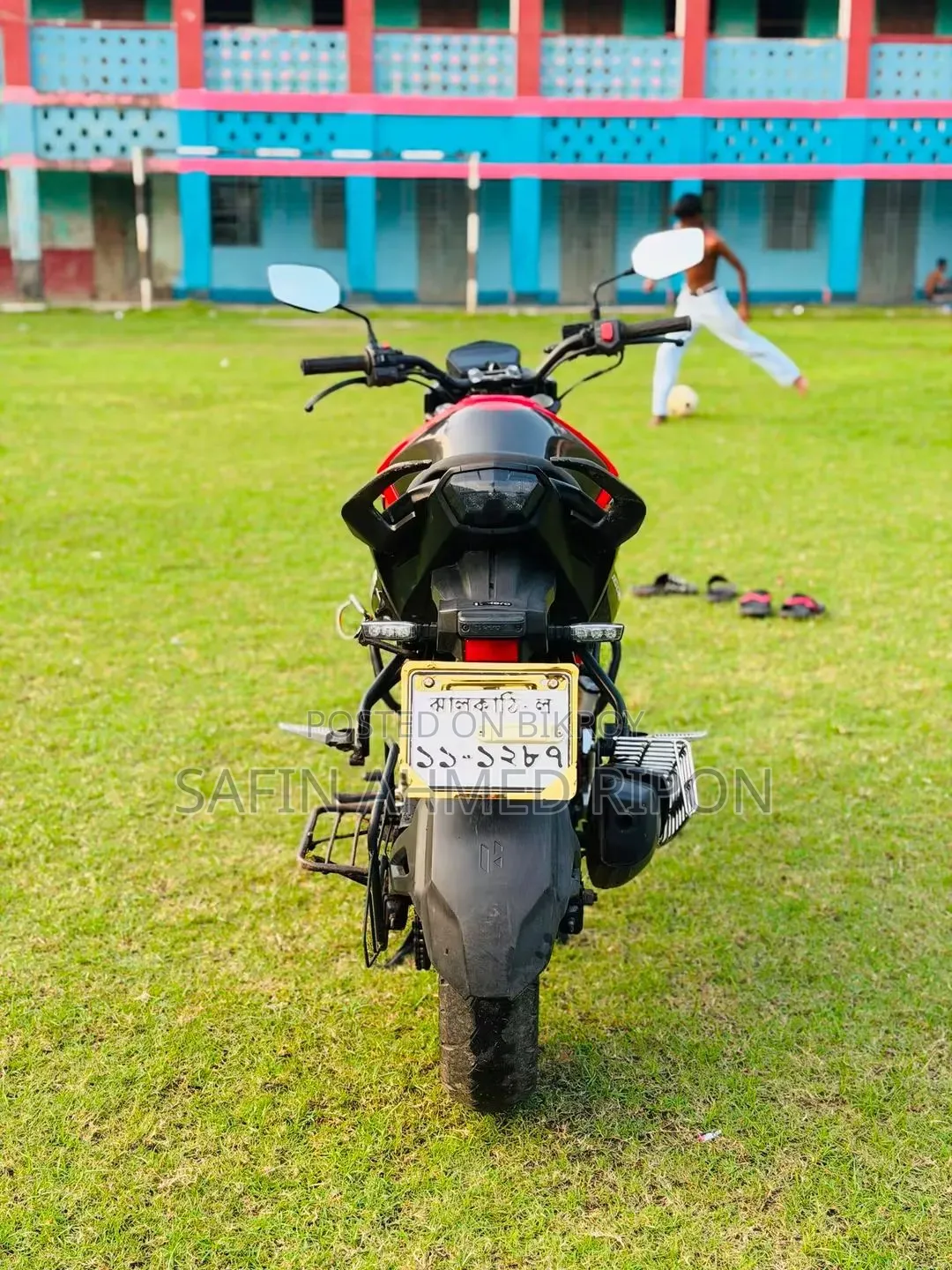 Hero Thriller 160R 2020 Red