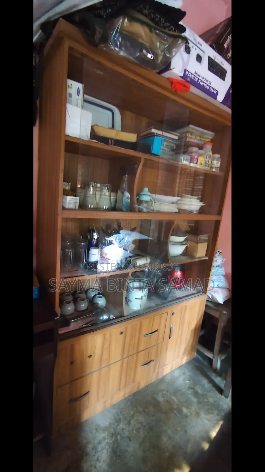 Showcase Cum Bookshelf