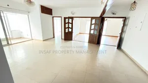 4 Bedroom Apartment in Gulshan for rent
