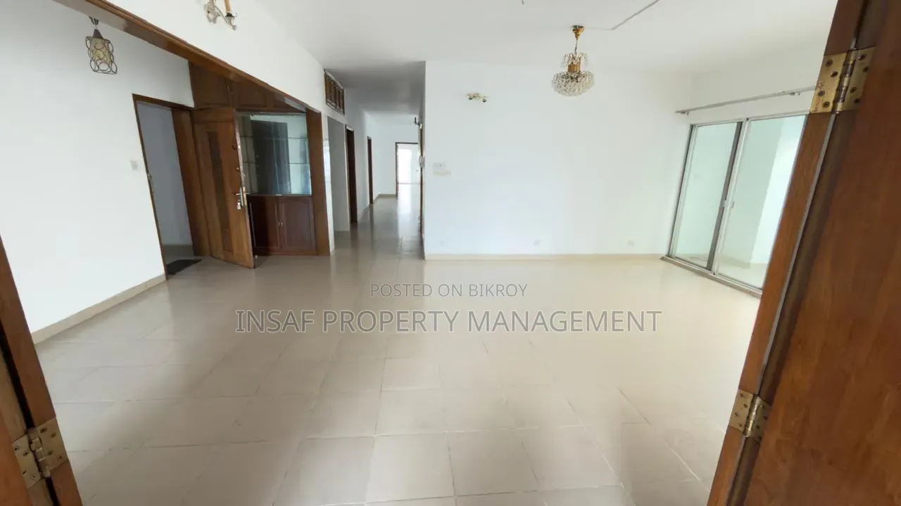 4 Bedroom Apartment in Gulshan for rent