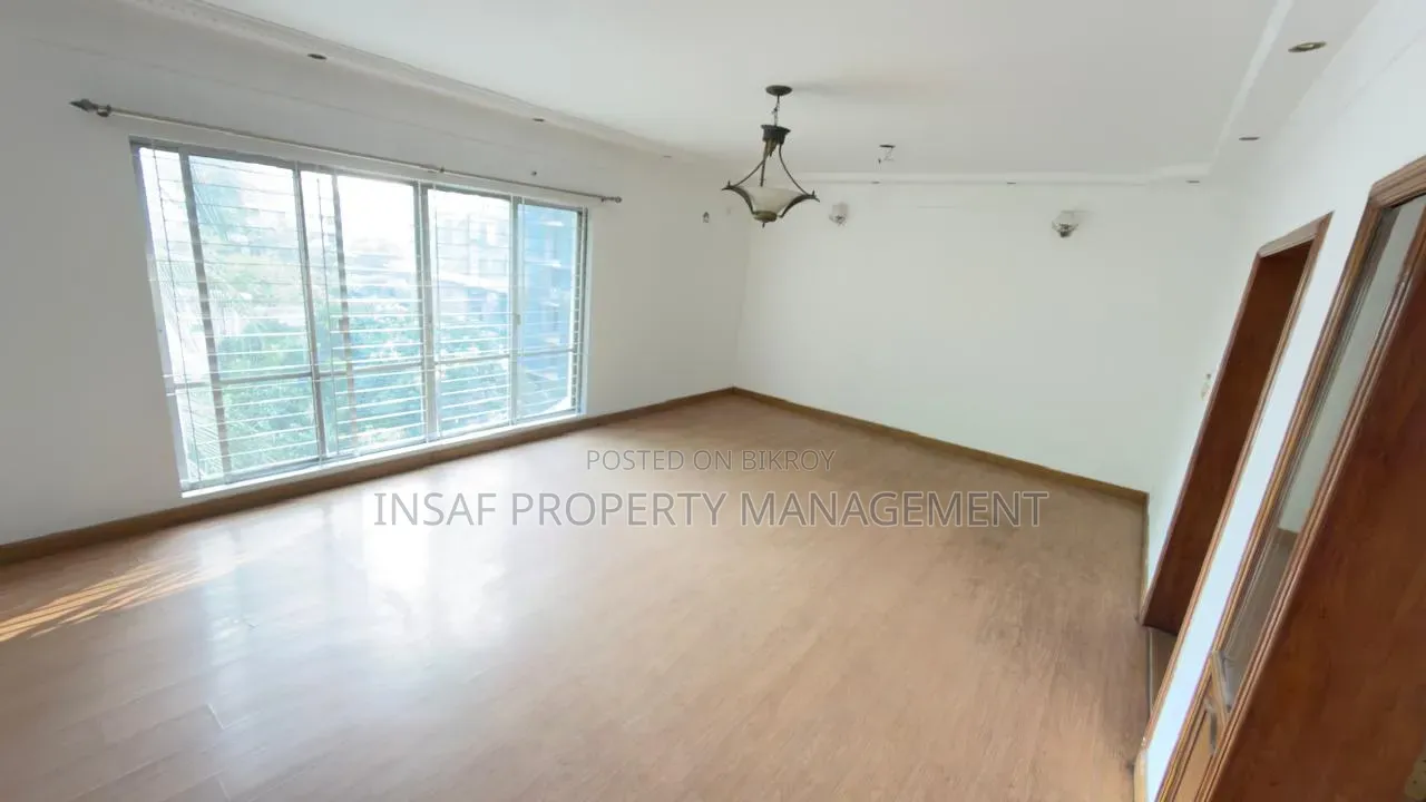 4 Bedroom Apartment in Gulshan for rent