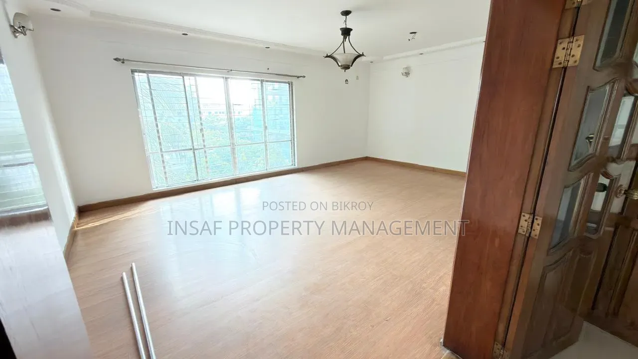 4 Bedroom Apartment in Gulshan for rent