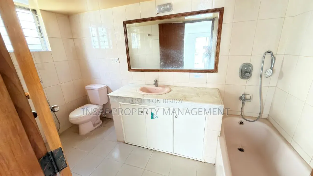 4 Bedroom Apartment in Gulshan for rent