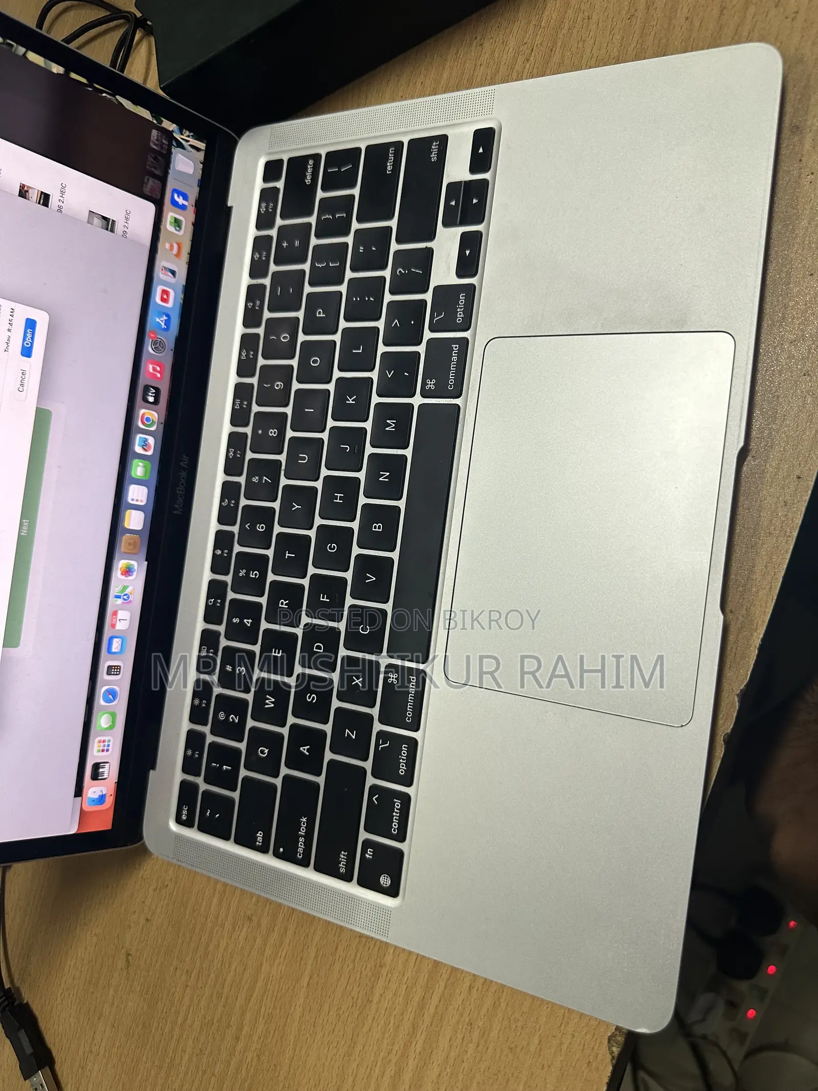 ল্যাপটপ অ্যাপল ম্যাকবুক এয়ার ২০২০ এম ১ ৮জিবি অ্যাপল এম ১ এসএসডি ২৫৬জিবি