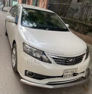 টয়োটা অ্যালিয়ন ২০১১ পার্ল