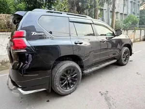 Toyota Land Cruiser Prado 2.7 2021 Black