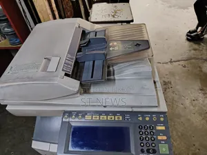 Toshiba 452 Photocopy Machine Full Fresh