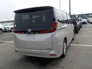 Toyota Noah 2022 Gray