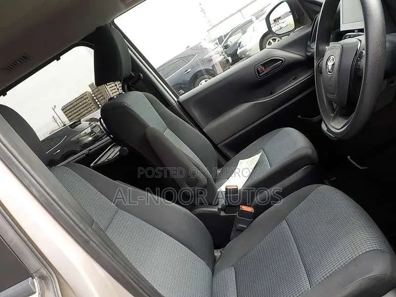 Toyota Noah 2022 Gray