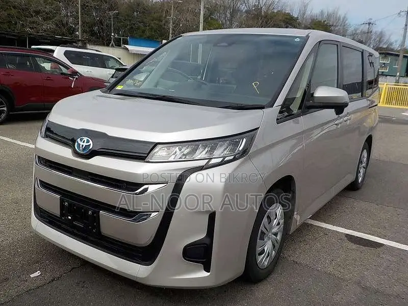 Toyota Noah 2022 Gray