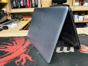 Laptop Asus 4GB Intel Celeron SSD 128GB