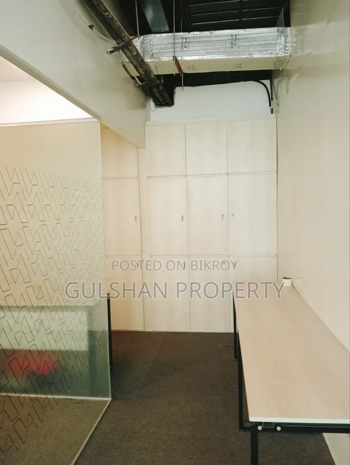 12000 sq ft Excellent Office and Restaurant for Rent First Floor
