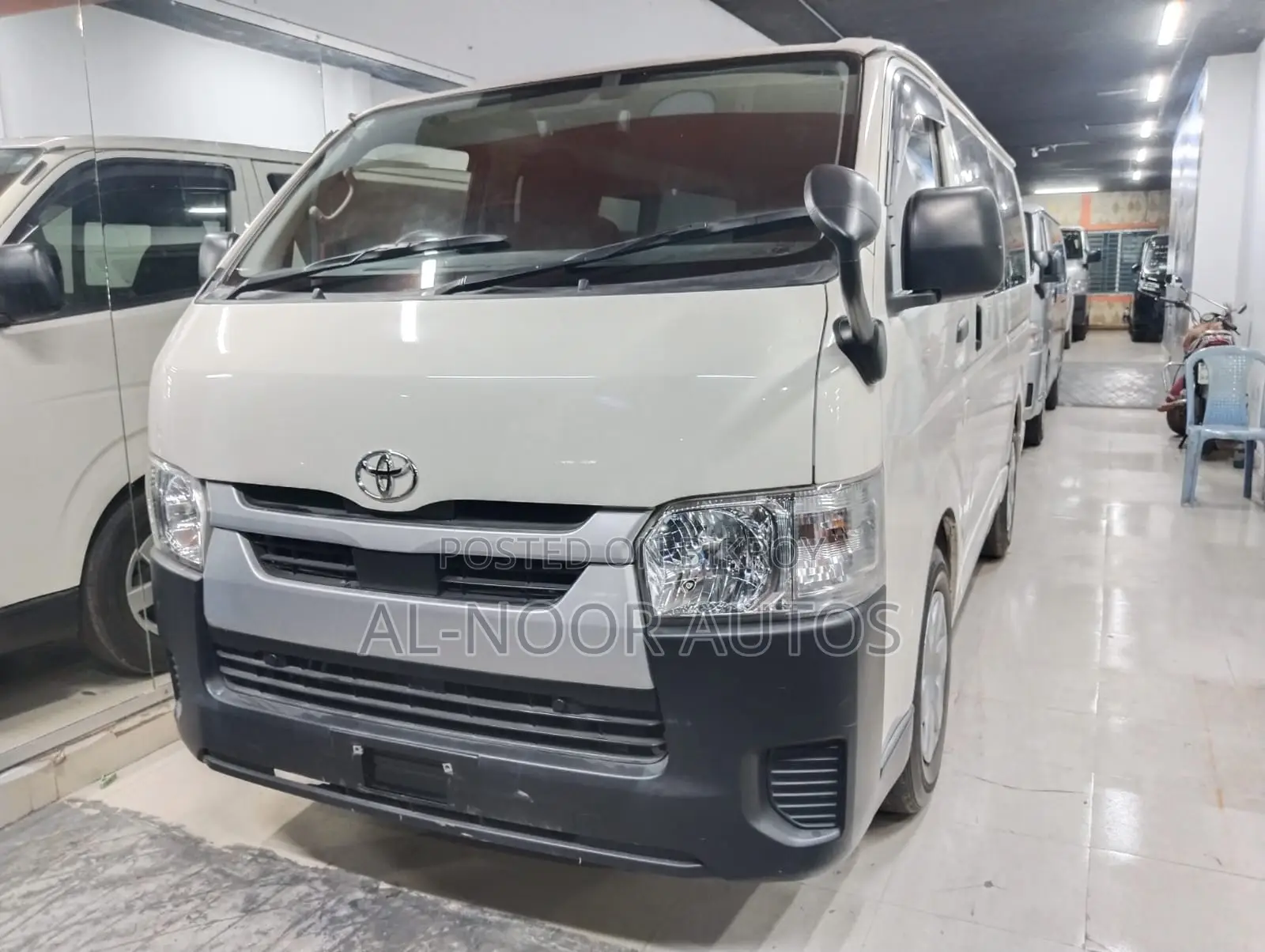 Toyota HiAce 2021 White