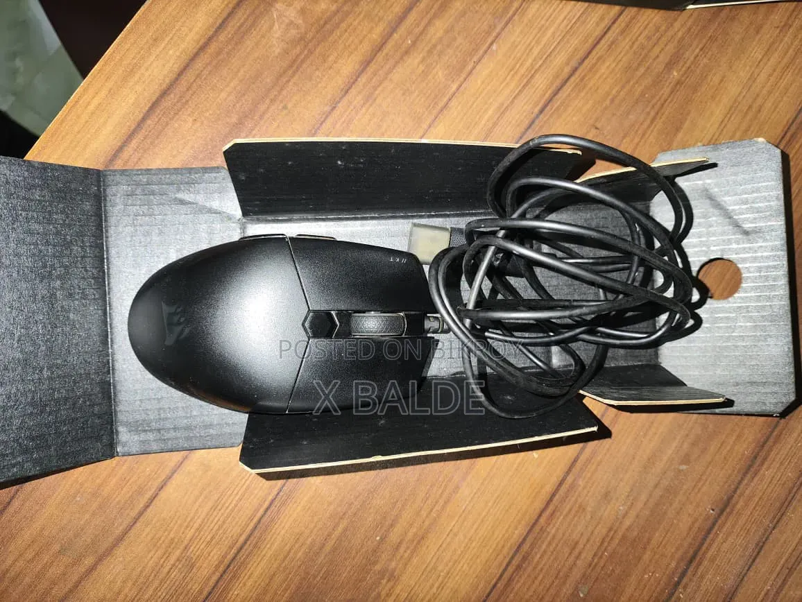 (Used) Corsair Katar Pro Gaming Mouse (with Original Box)