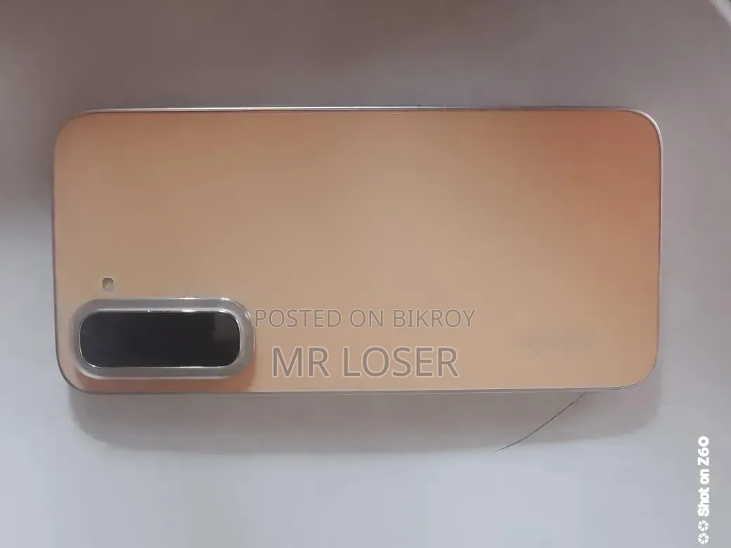 Infinix Hot 70 128 GB Orange