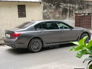 BMW 7 Series 730Li 2016 Gray
