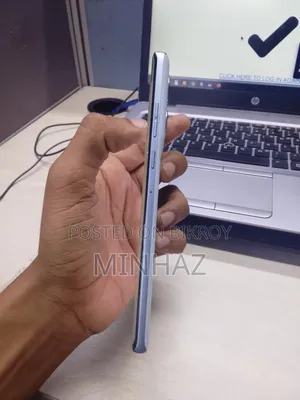 মোটোরোলা এজ ৫০ ফিউশন ১২৮ জিবি সাদা