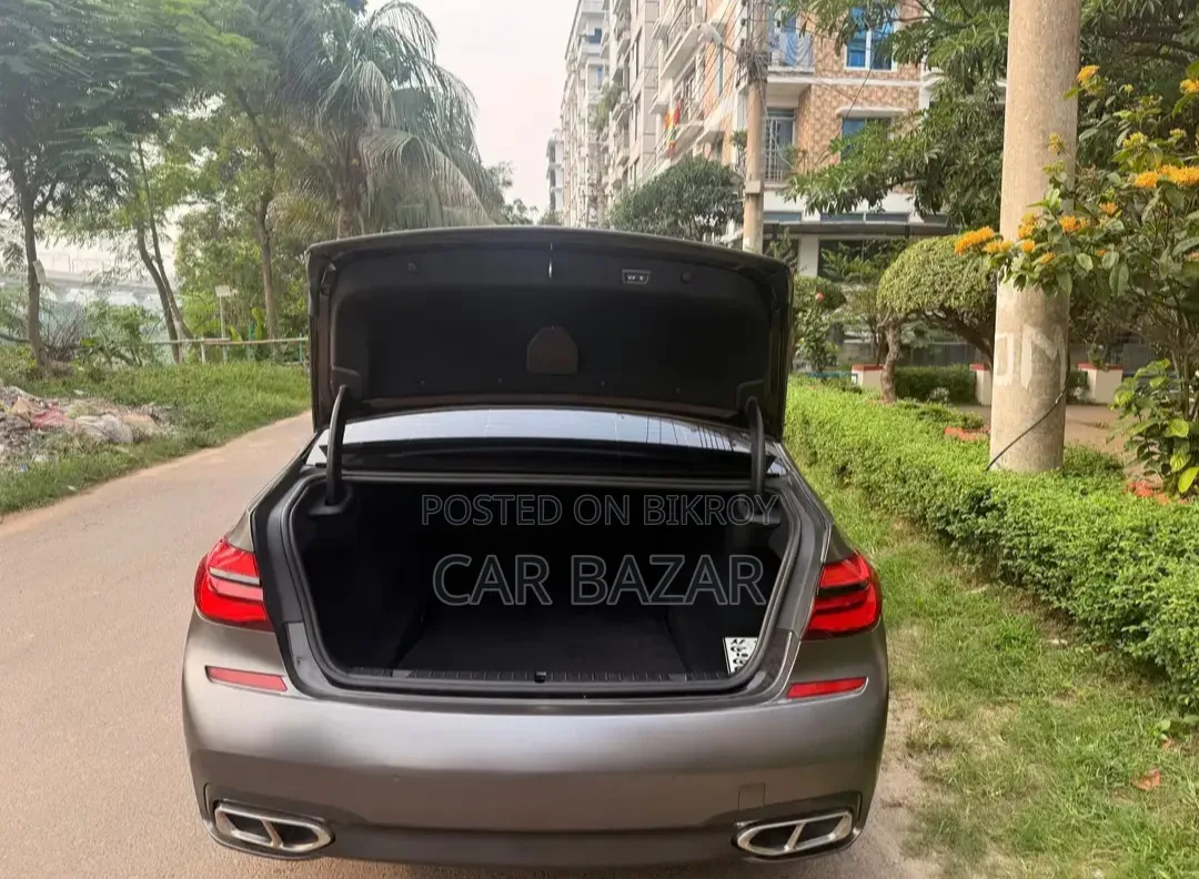 BMW 7 Series 730Li 2016 Gray