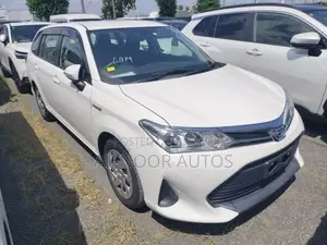 Toyota Corolla Fielder 1.5 Hybrid Front Wheel Drive 2021 White